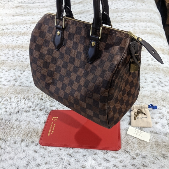 Louis Vuitton Speedy 25 - Picture 10 of 13